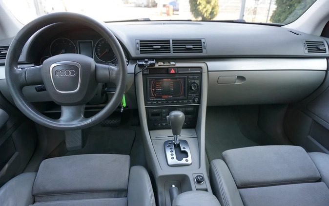 Audi A4 cena 18900 przebieg: 352000, rok produkcji 2007 z Łaszczów małe 211